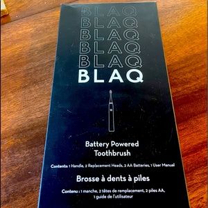 BLAQ Battery powered toothbrush Kit- New